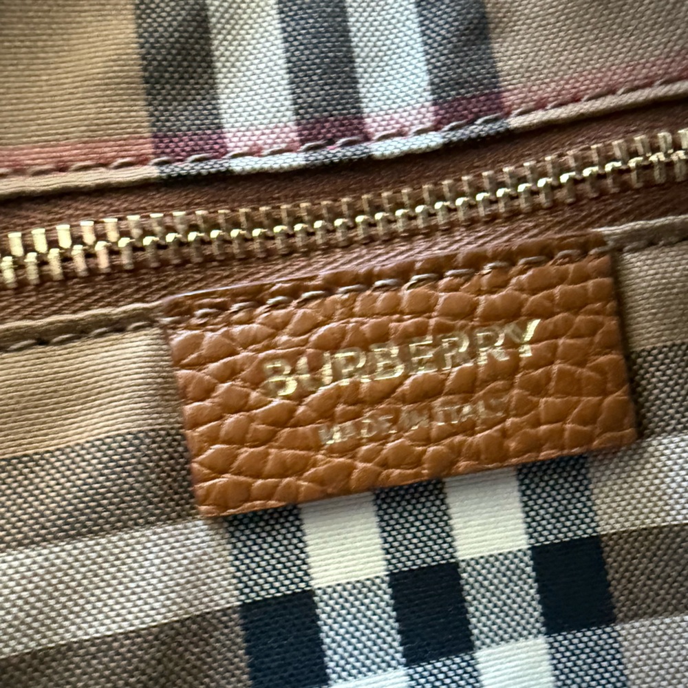 Burberry Tan Leather Shoulder Bag - Picture 5 of 9
